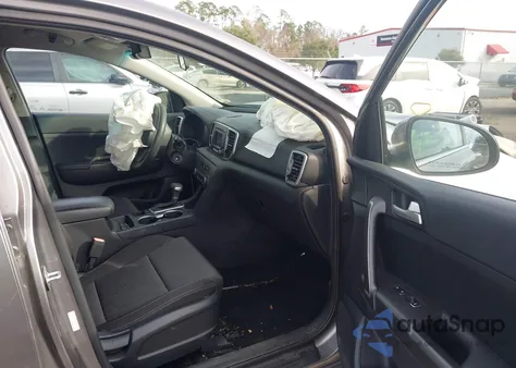 2017 Kia Sportage Lx z USA, uszkodzony, nr VIN KNDPMCAC8H7039449